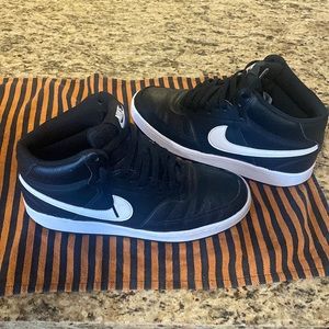 Nike Size 9 men